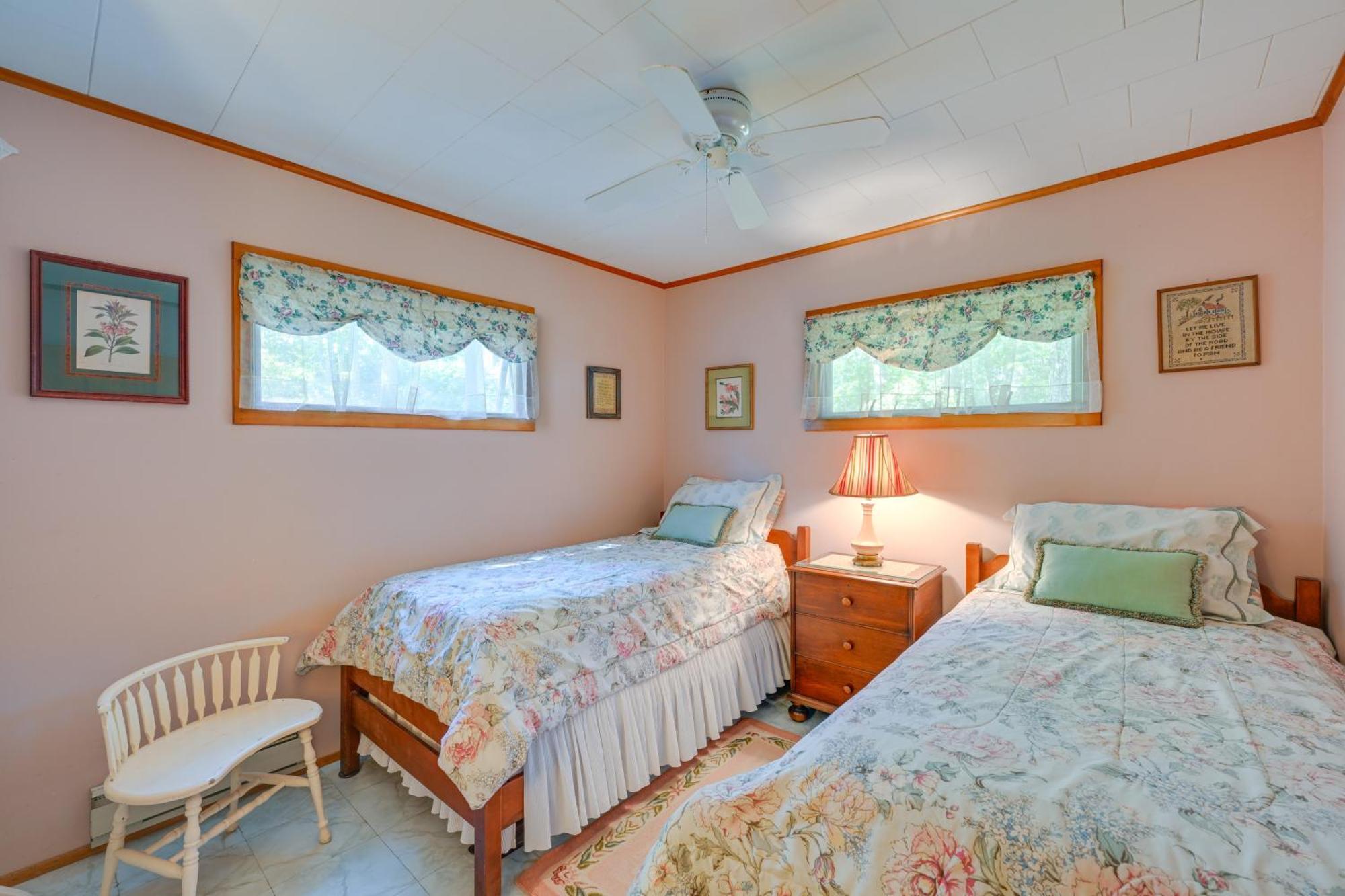 Home In Long Island Wine Country - Walk To Beach! Cutchogue Экстерьер фото