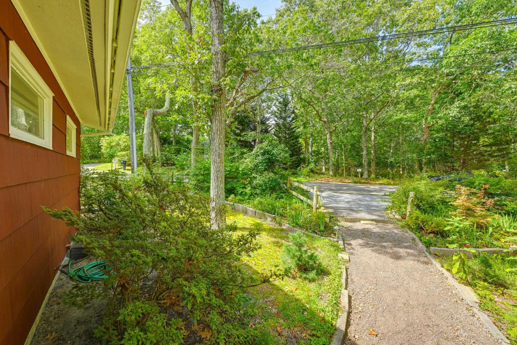 Home In Long Island Wine Country - Walk To Beach! Cutchogue Экстерьер фото