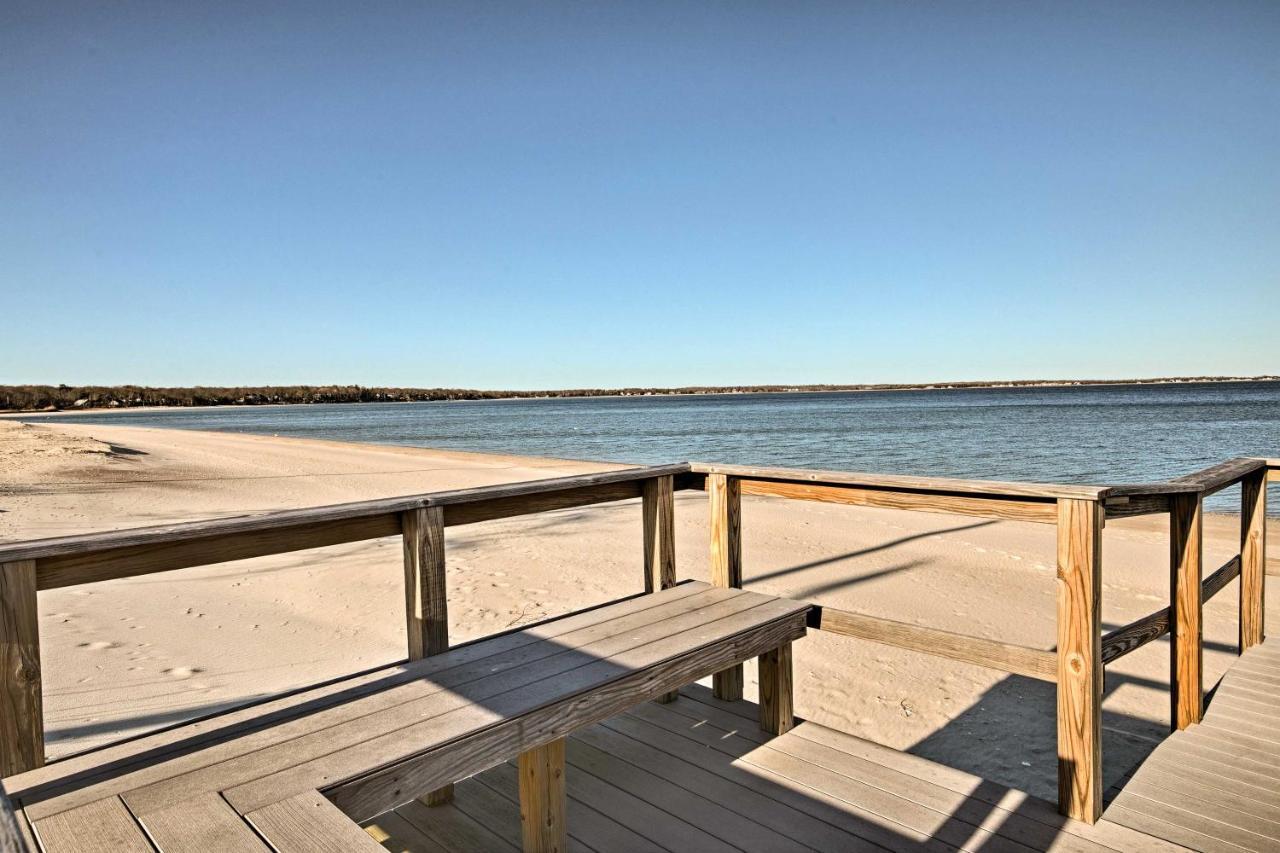 Home In Long Island Wine Country - Walk To Beach! Cutchogue Экстерьер фото
